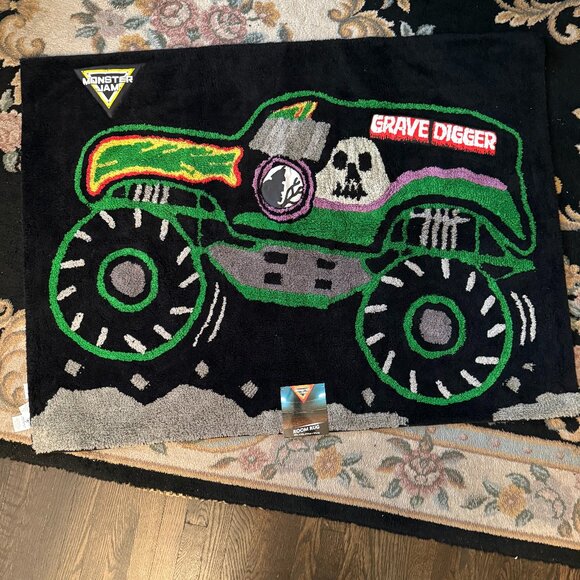 40"x54" Monster Jam Gravedigger Room Rug - Picture 1 of 3